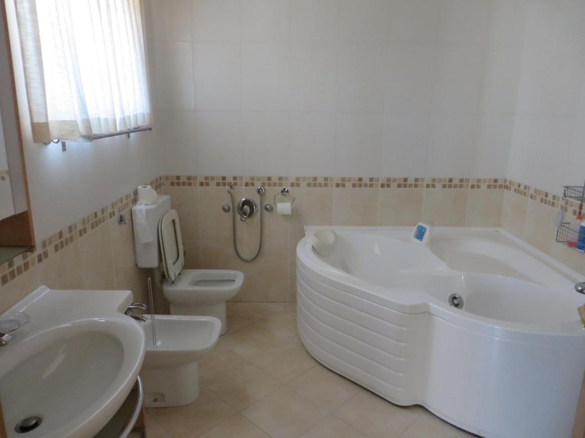 Relax Vila Kampel Копер Екстер'єр фото